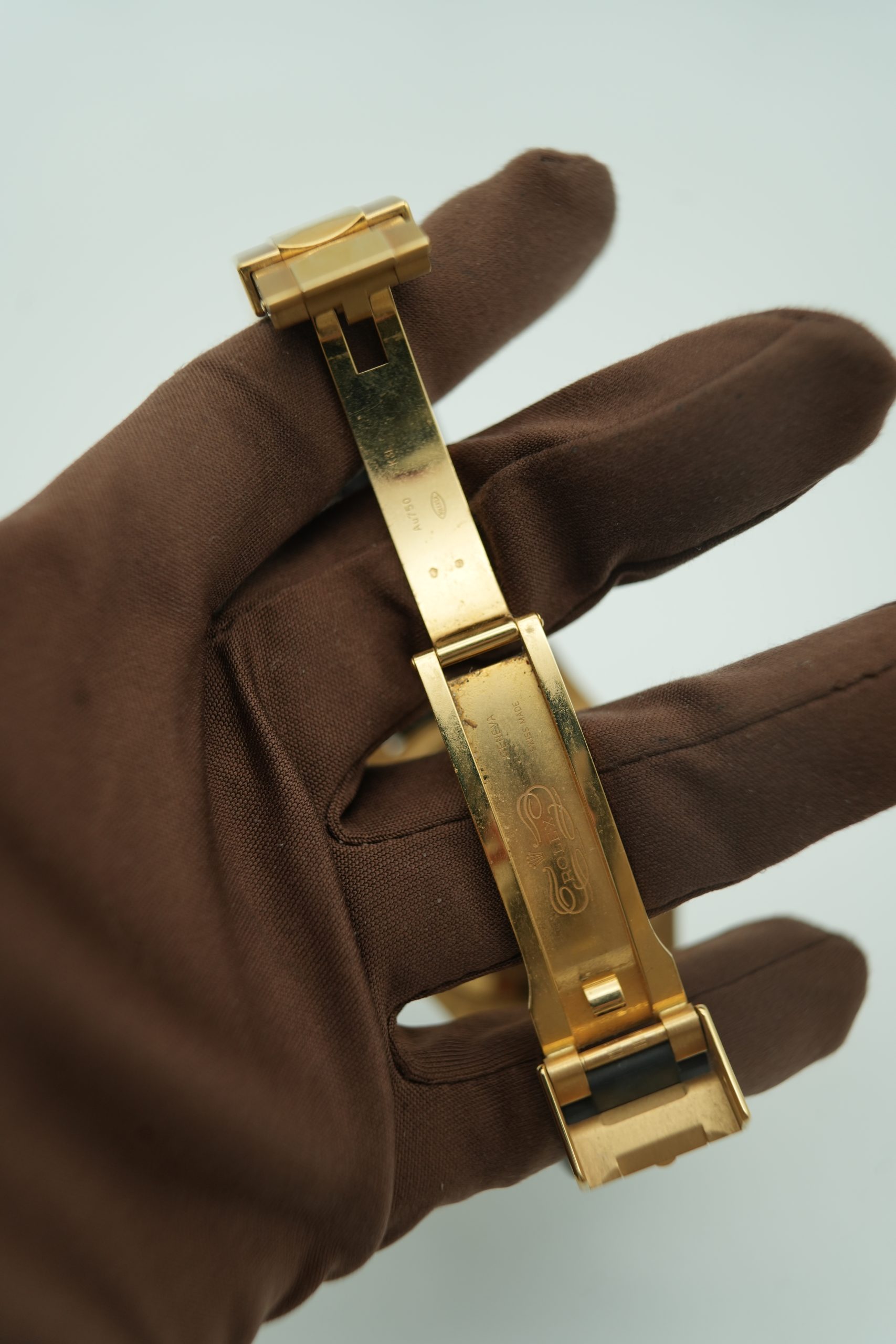 Rolex Yacht-Master 42 Yellow Gold Oysterflex